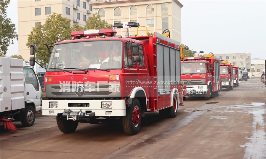 東風(fēng)搶險救援消防車 東風(fēng)搶險救援消防車